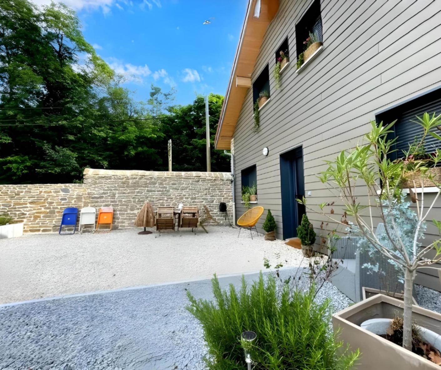 Grange Du Chateau Boussieres Extérieur photo